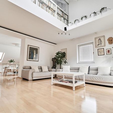 Matic Spacious Modern Apartment Любляна Екстериор снимка