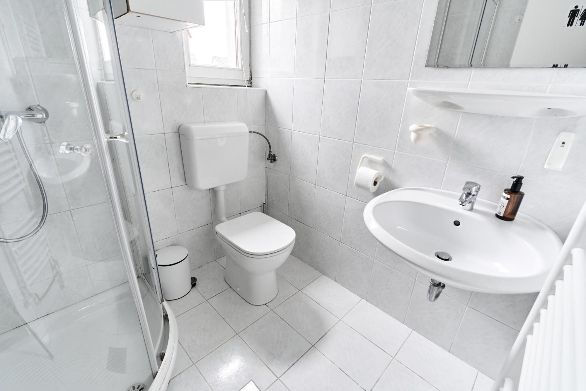 Matic Spacious Modern Apartment Любляна Екстериор снимка
